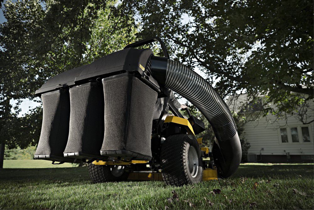 Cub cadet xt1 leaf bagger deals