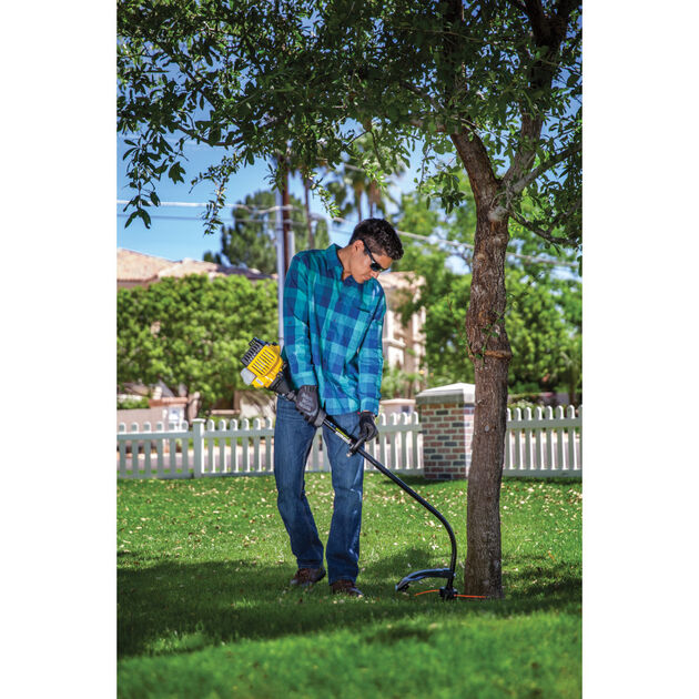 Bolens BL110 Curved Shaft String Trimmer